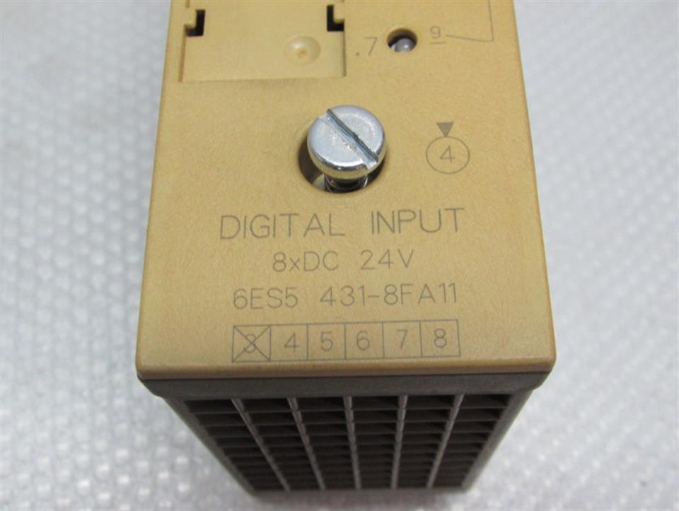 siemens-6es5-431-8fa11-digital-input-8xdc-24v-e-stand-03-70086-3.jpg