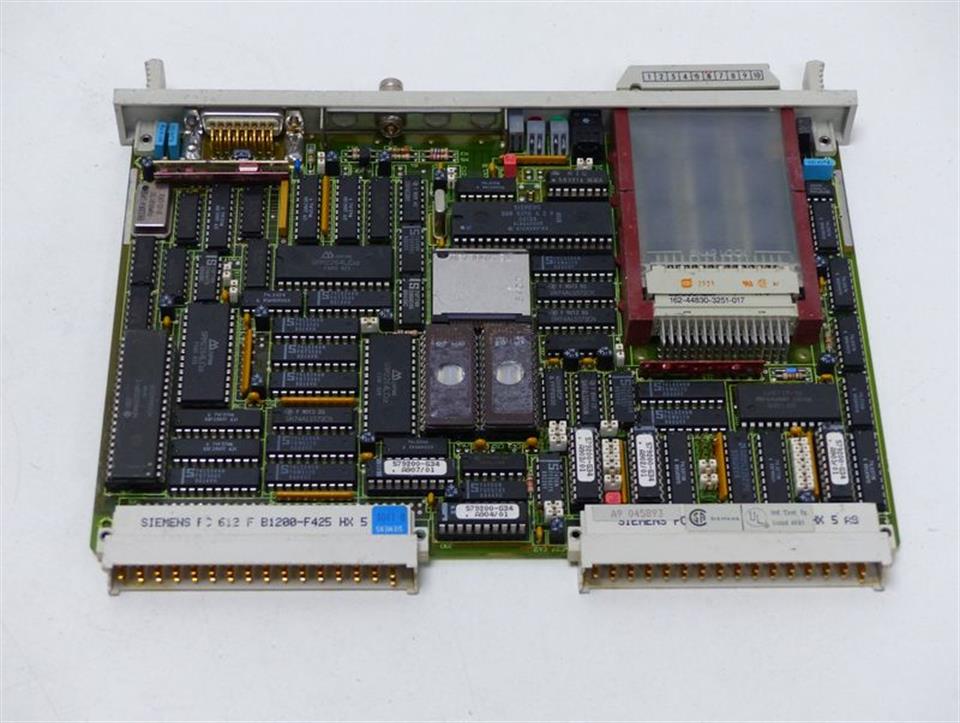 Siemens 6ES5526-3LF01 Kommunikationsprozessor + 6ES5377-0AB31 Top Zustand