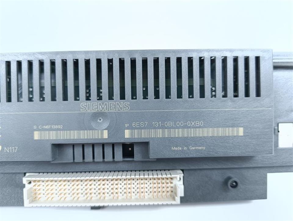 siemens-6es7-131-0bl00-0xb0-6es7131-0bl00-0xb0-e-stand-04-unused-80717-4.jpg