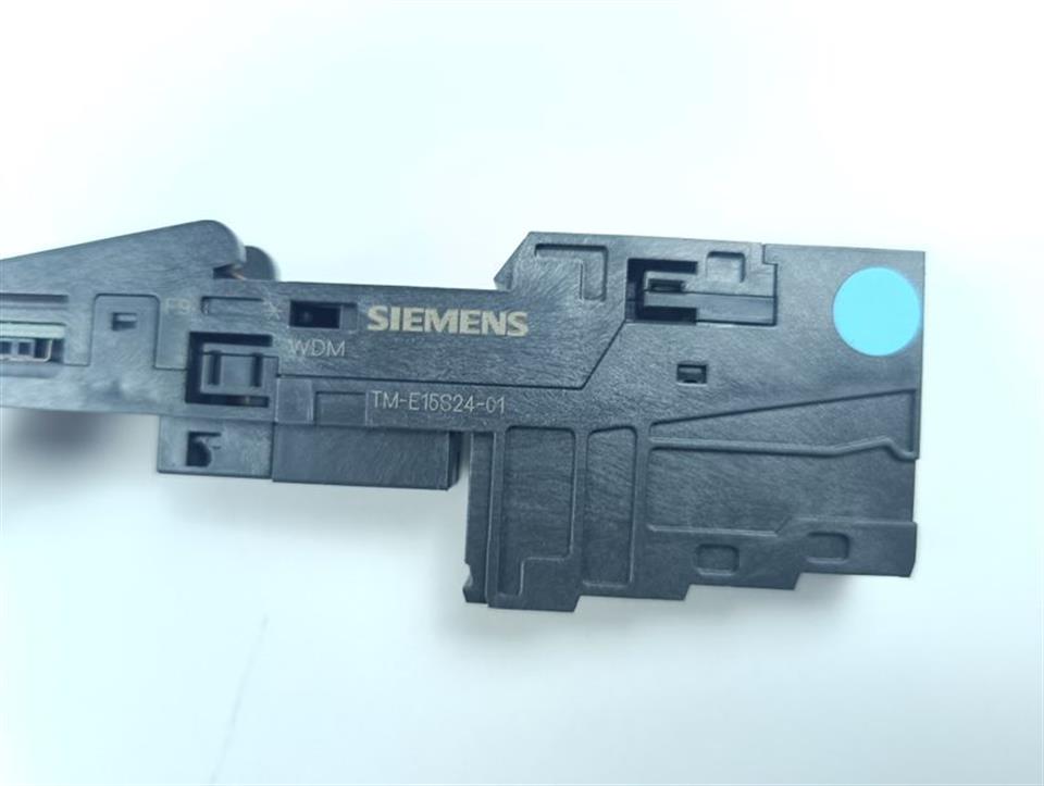 Siemens 6ES7 193-4CB20-0AA0 6ES71934CB200AA0 UNUSED