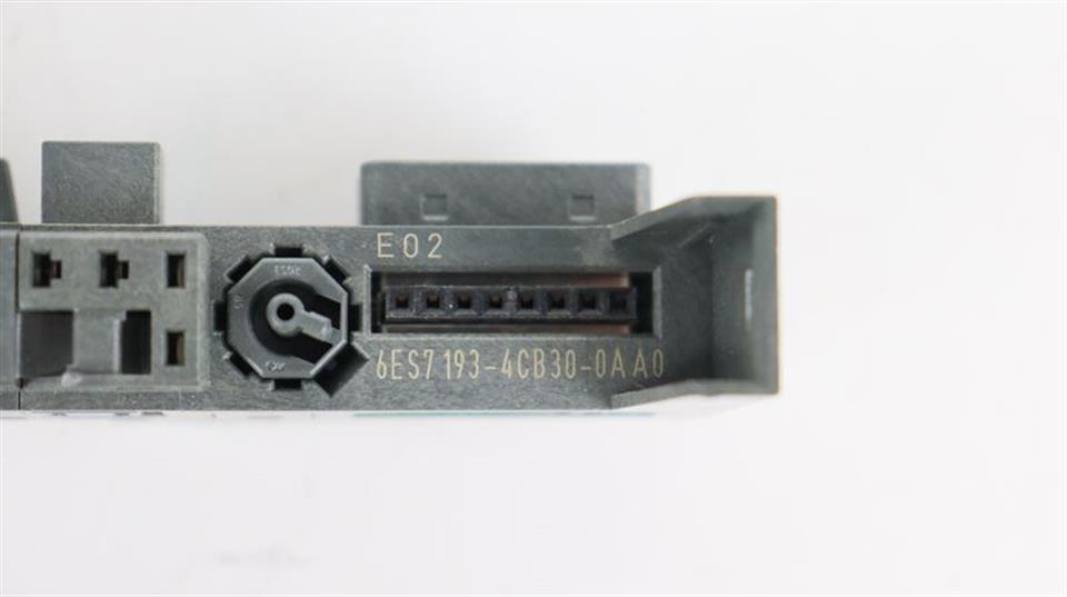 Siemens 6ES7 193-4CB30-0AA0 6ES7193-4CB30-0AA0 TM-E15C24-01 E02 TOP ZUSTAND