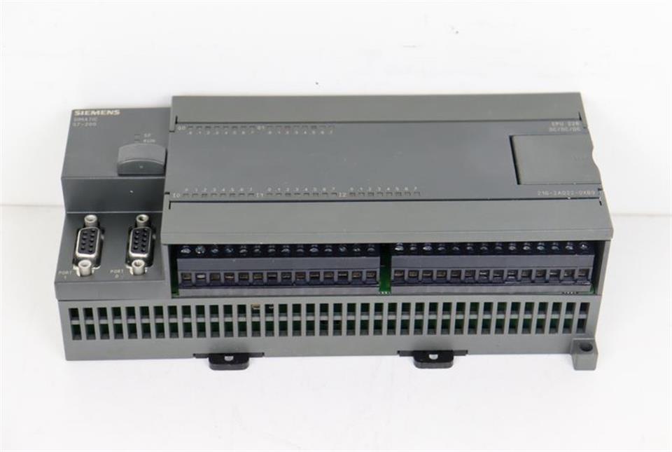 siemens-6es7-216-2ad22-0xb0-cpu-226-dcdcdc-top-zustand-71626-2.jpg