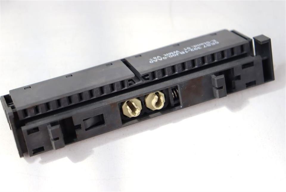 siemens-6es7-392-1bj00-0aa0-frontstecker-connector-e-stand-01-top-zustand-56908-2.jpg