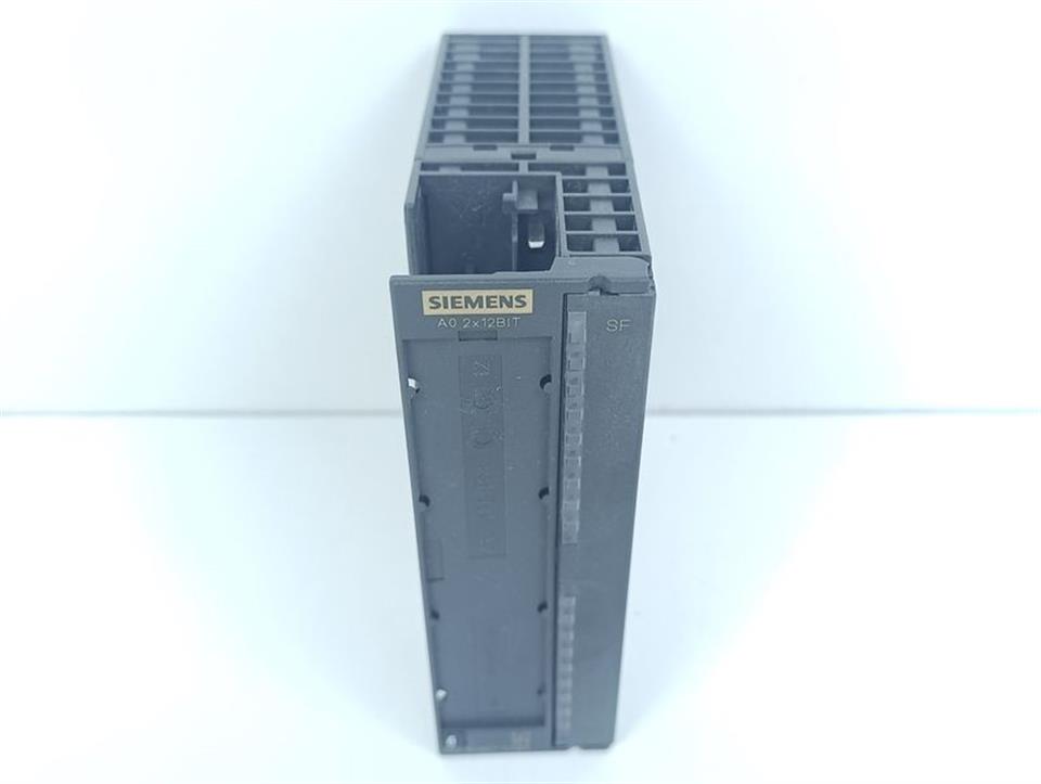 siemens-6es7332-5hb01-0ab0-sm332-6es7-332-5hb01-0ab0-ao2x12bit-e-st10-topzustand-82303-2.jpg