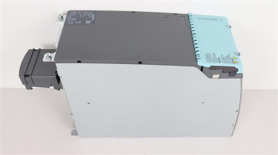 siemens-6sl3120-1te24-5aa3-single-motor-module-version-f-unused-und-ovp-59617-5.jpg