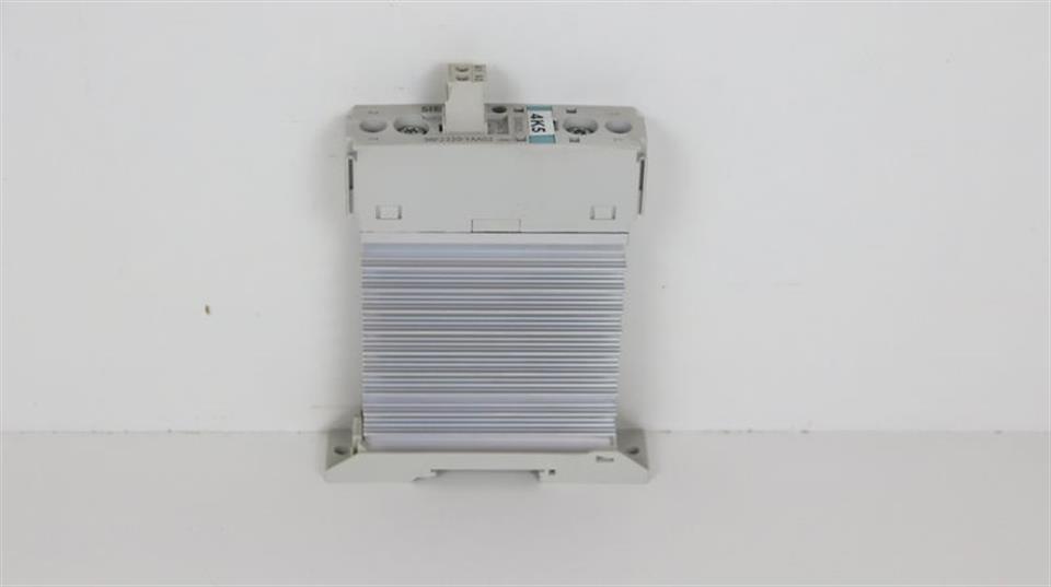 siemens-halbleiterschuetz-nullspannungsschaltend-3rf2320-1aa02-20a-top-zustand-61463-2.jpg