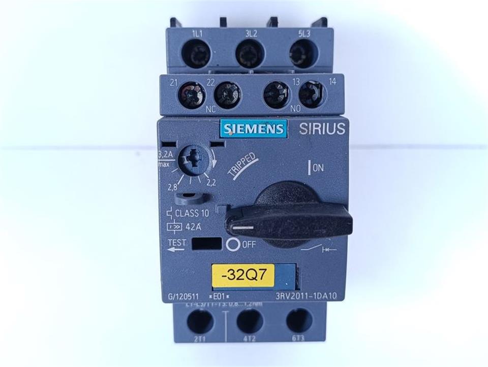 Siemens Leistungsschalter 3RV2011-1DA10 + 3RV2901-1E TOP ZUSTAND