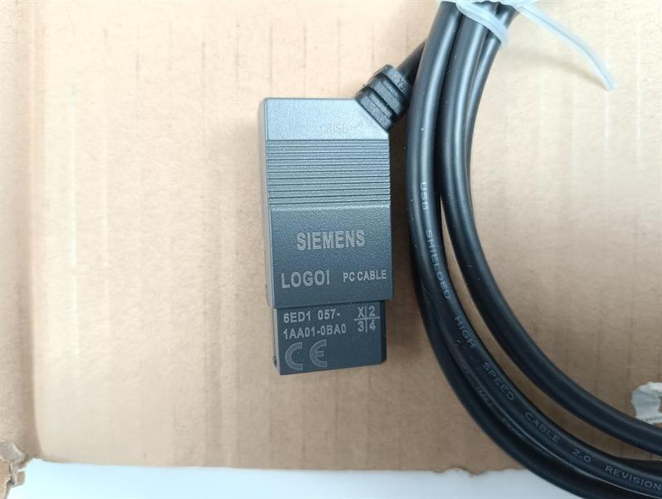 siemens-logo-pc-cable-6ed1-057-1aa01-0ba0-unused-und-ovp-79215-4.jpg