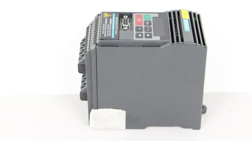 siemens-micromaster-vector-6se3212-1ba40-230v-370w-cover-broken-66626-2.jpg