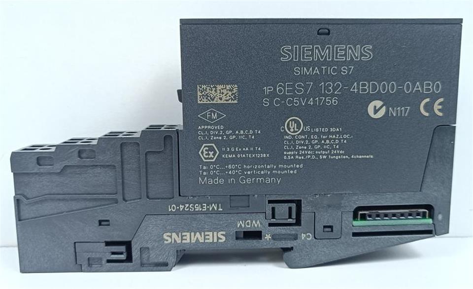 Siemens Simatic 6ES7 132-4BD00-0AB0 Modul + 6ES7 193-4CB20-0AA0 Sockel NEUWERTIG