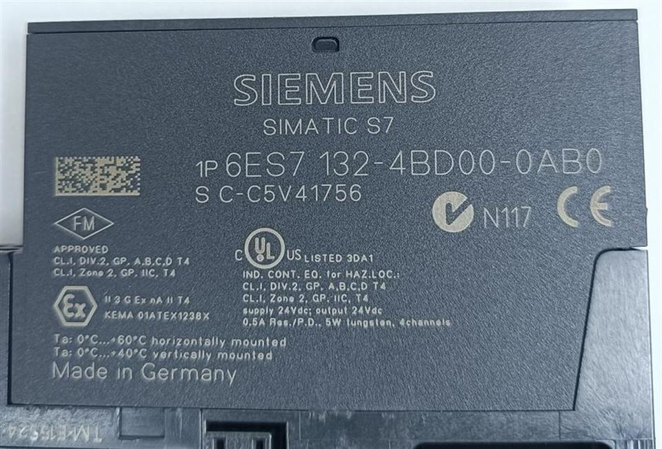 Siemens Simatic 6ES7 132-4BD00-0AB0 Modul + 6ES7 193-4CB20-0AA0 Sockel NEUWERTIG