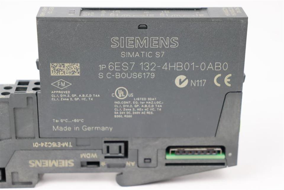 siemens-simatic-s7-6es7-132-4hb01-0ab0-e03-tm-e15c24-01-top-zustand-56517-3.jpg