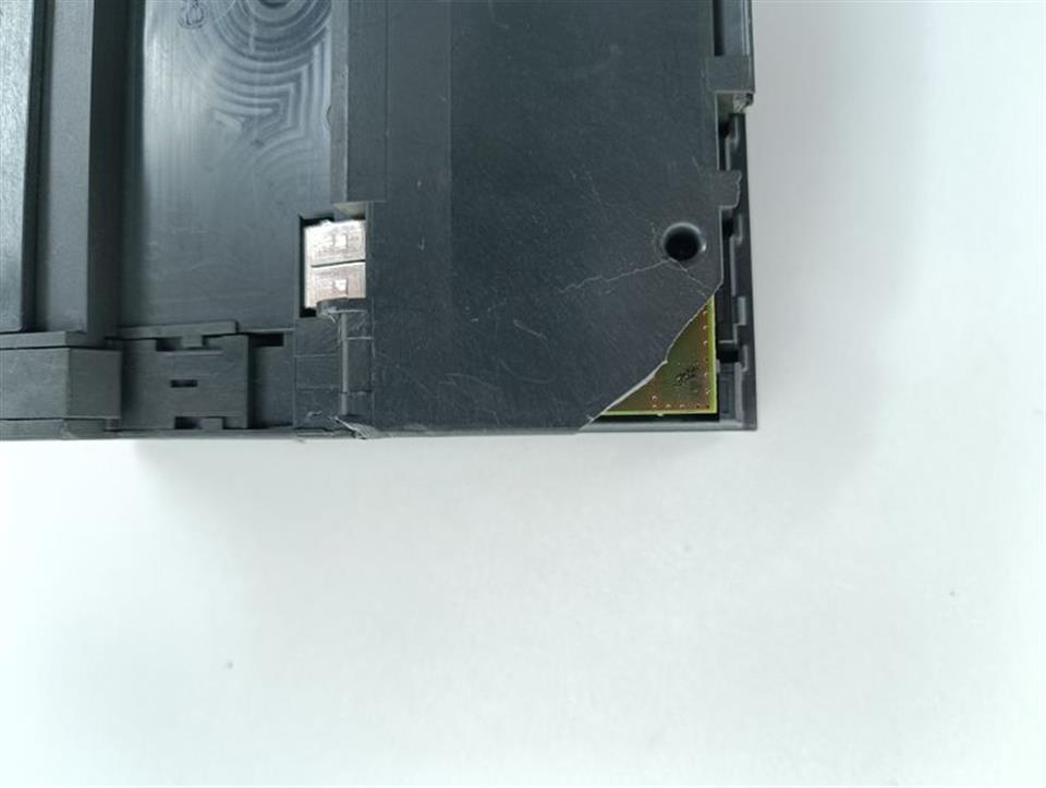 Siemens Simatic S7 6ES7 151-8AB01-0AB0 Abdeckung ist gebrochen Cover is broken