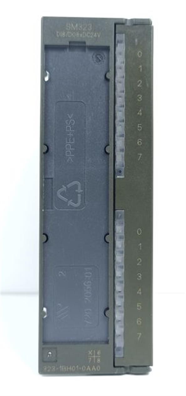 siemens-simatic-s7-6es7-323-1bh01-0aa0-e-stand-5-sm323-top-zustand-80622-5.jpg