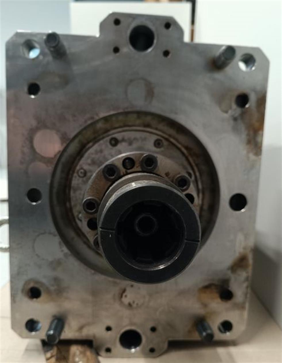 Siemens SIMOTICS M Kompakt-Asynchronmotor 1PH8137-1SD02-3LE1-Z Z: Y64 TOP ZUSTAND