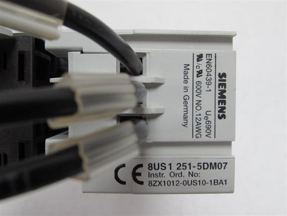 Siemens SIRIUS 3RV1021-1EA10 + 8US1251-5DM07 mit 8ZX1012-0US10-1BA1 TOP ZUSTAND