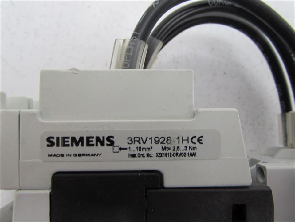 Siemens SIRIUS 3RV1021-4AA10 + 8US1251-5DM07 mit 8ZX1012-0US10-1BA1 TOP ZUSTAND