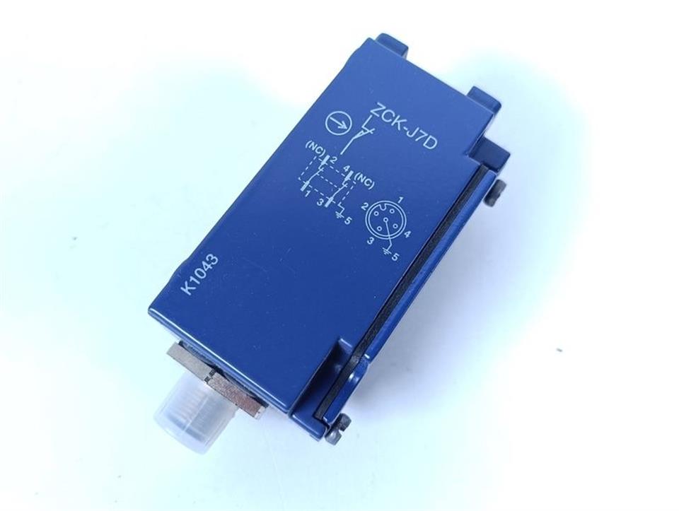 telemecanique-zckj7d-limit-switch-unused-und-ovp-65321-2.jpg