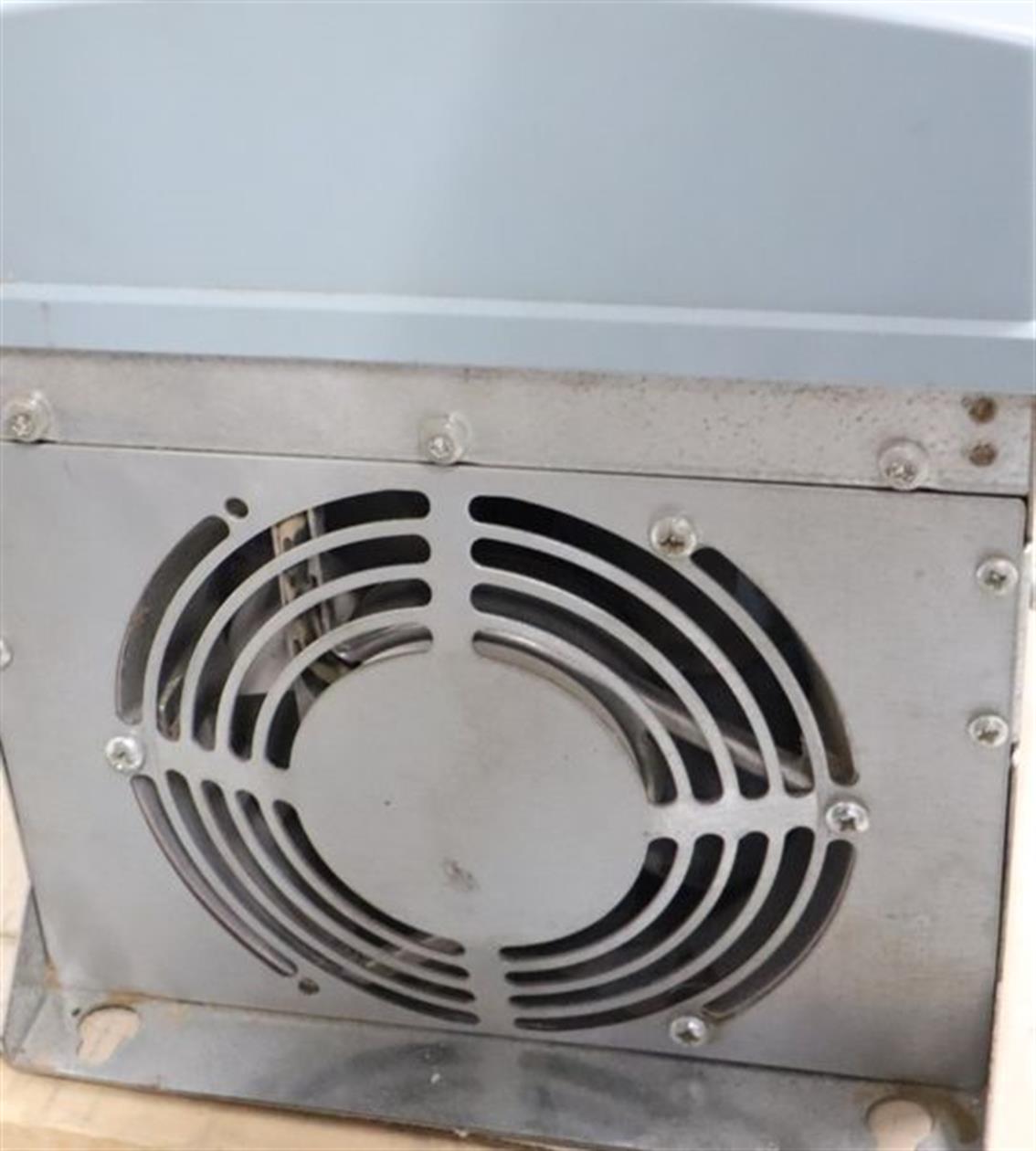 Vacon Frequenzumrichter NXS00725A2H1SSSA1A3000000 TESTED & TOP ZUSTAND